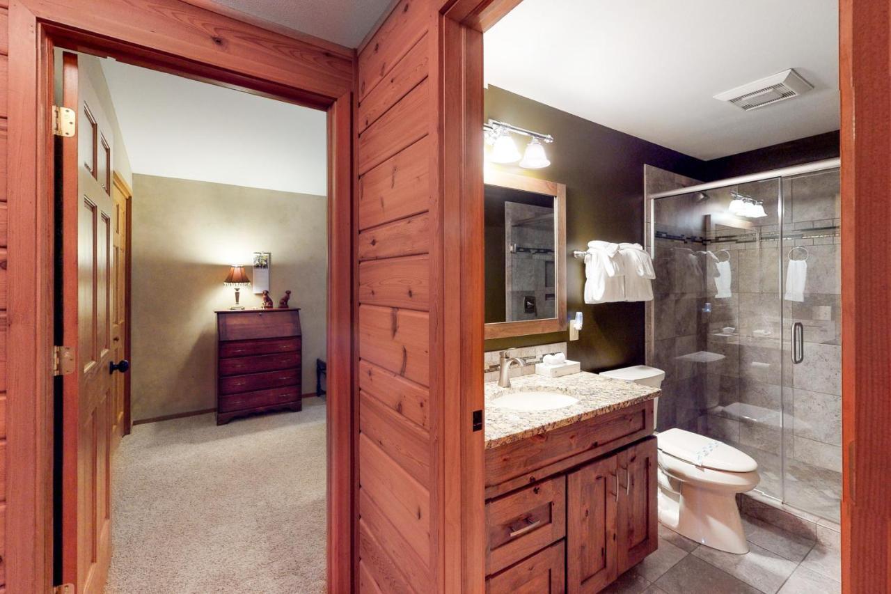 Chanticleer Inn: Hudson House Eagle River Extérieur photo