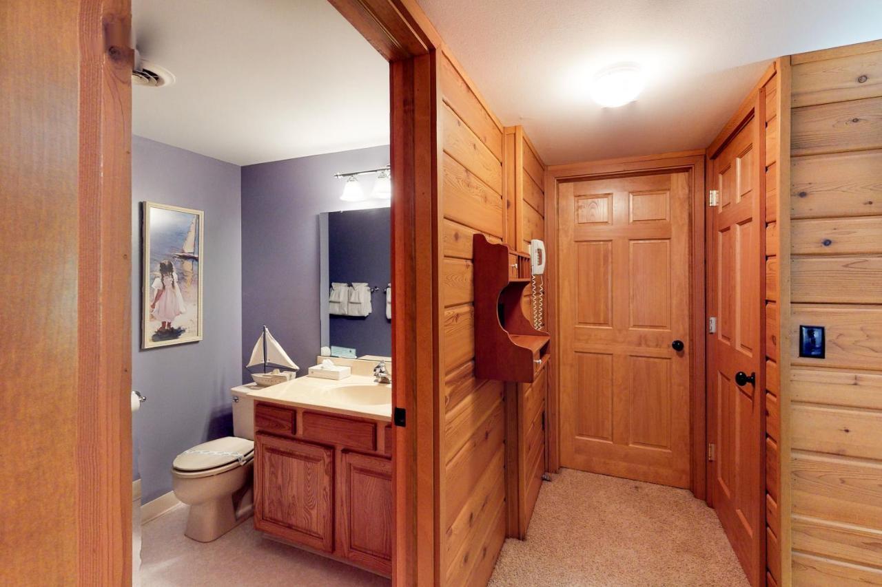 Chanticleer Inn: Hudson House Eagle River Extérieur photo